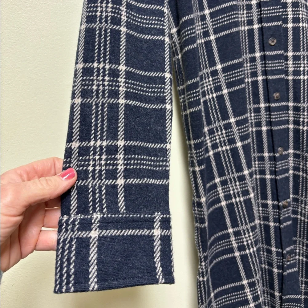 FAHERTY Legend Navy Plaid Flannel Shirt Sweater Dress - Small